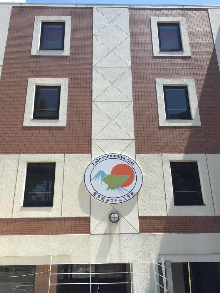 T&K Hostel Kobe Sannomiya East Екстер'єр фото