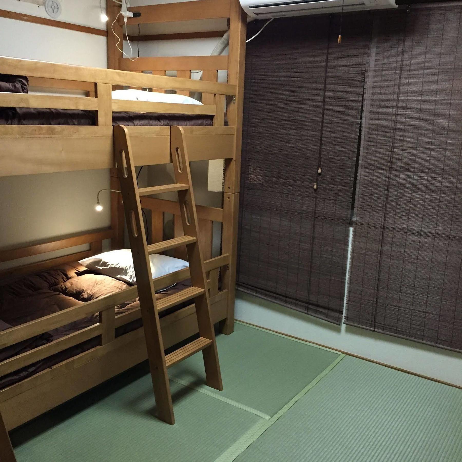 T&K Hostel Kobe Sannomiya East Екстер'єр фото
