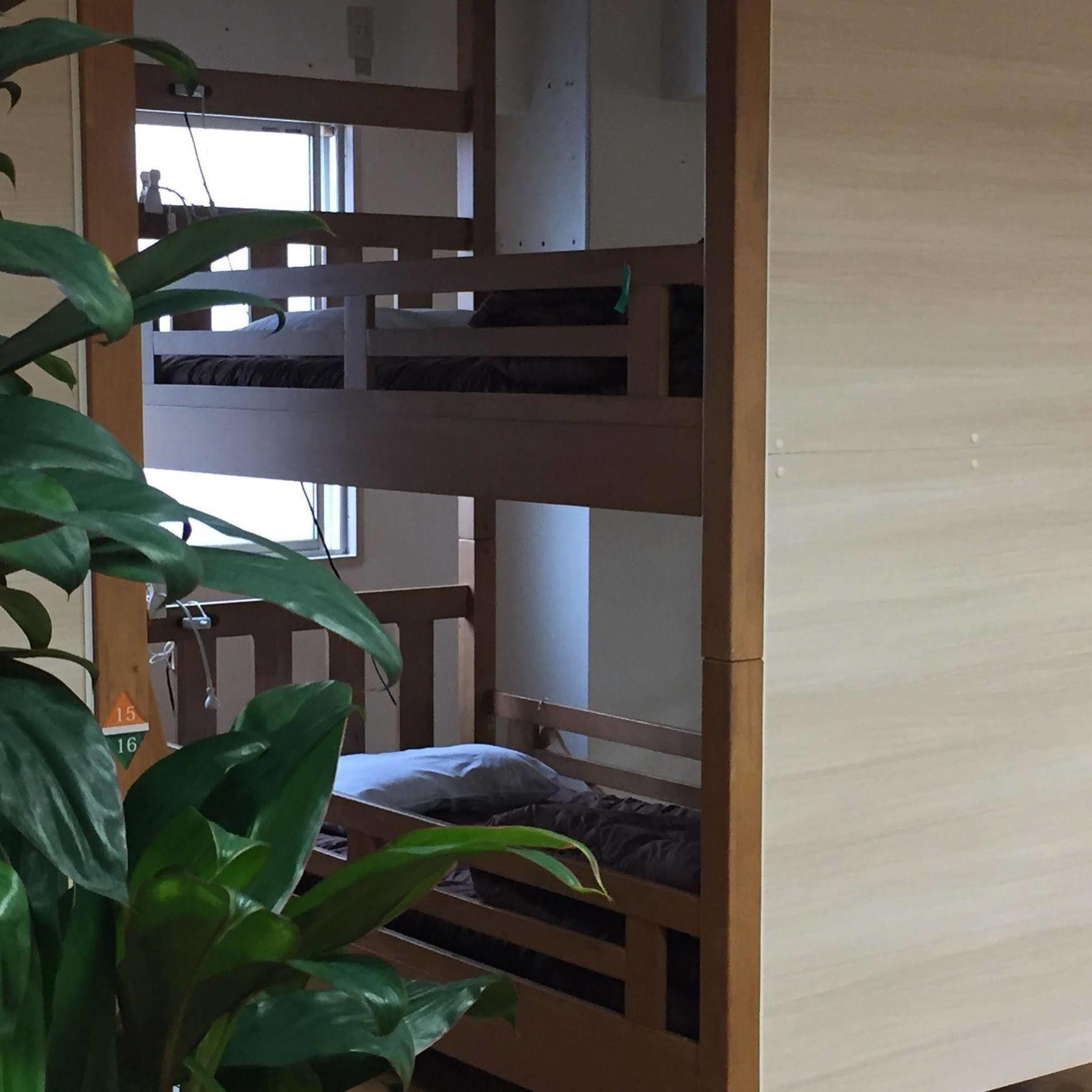 T&K Hostel Kobe Sannomiya East Екстер'єр фото
