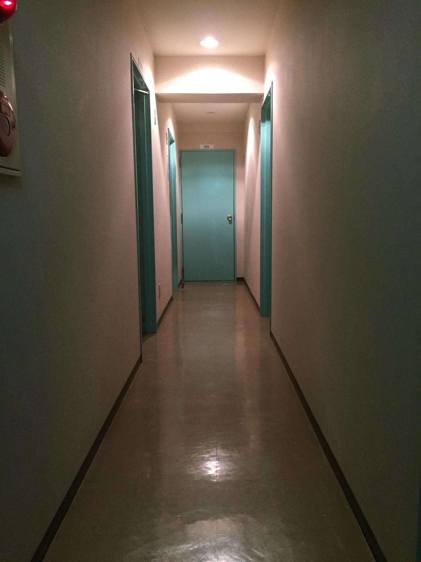 T&K Hostel Kobe Sannomiya East Екстер'єр фото