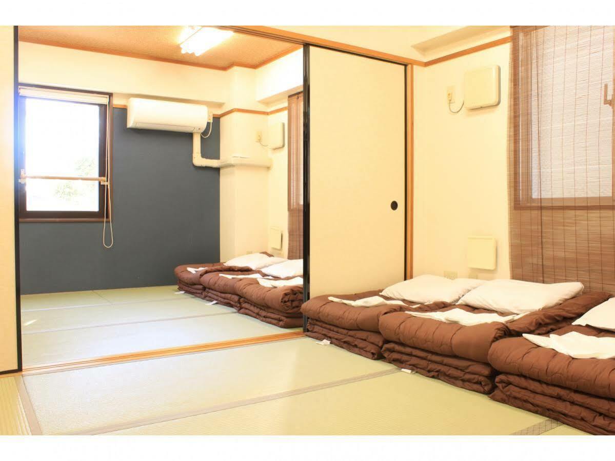 T&K Hostel Kobe Sannomiya East Екстер'єр фото